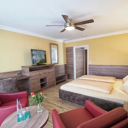 Готель Olympia